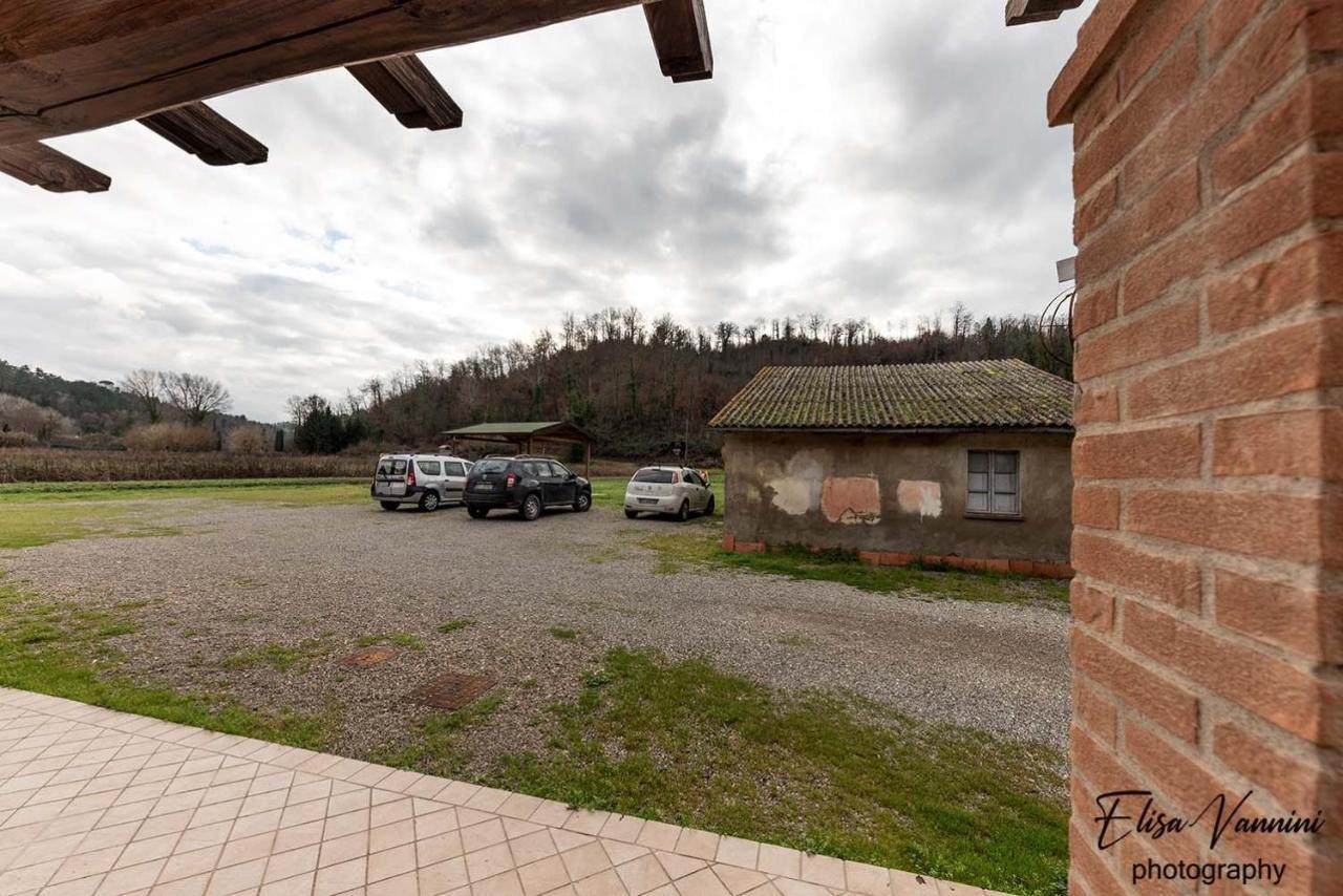 Appartamento Sole-Luna Colleoli Exterior foto